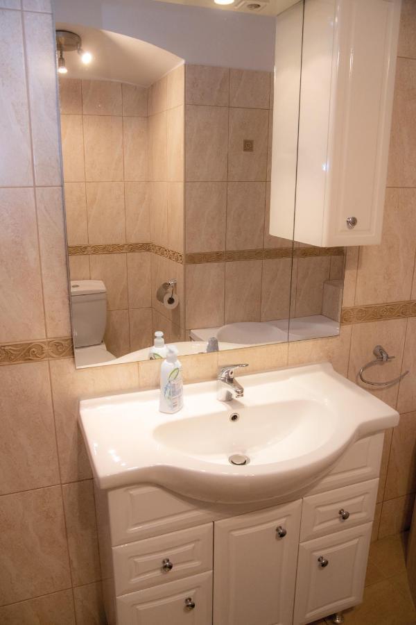 Theatroom Apartman Eger Esterno foto